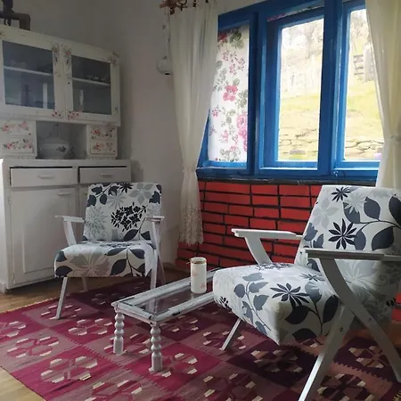 Etno Kuca Parce Neba Holiday home Uzice