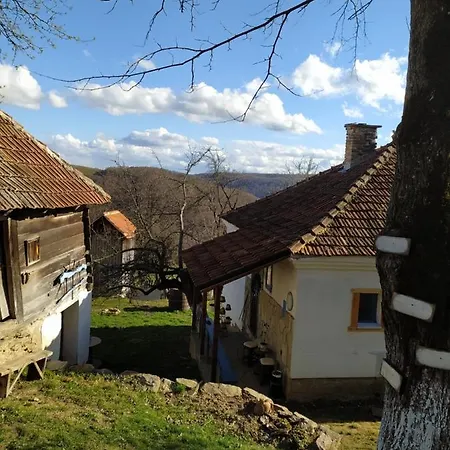 Etno Kuca Parce Neba Vikendica