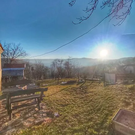 Etno Kuca Parce Neba Holiday home *