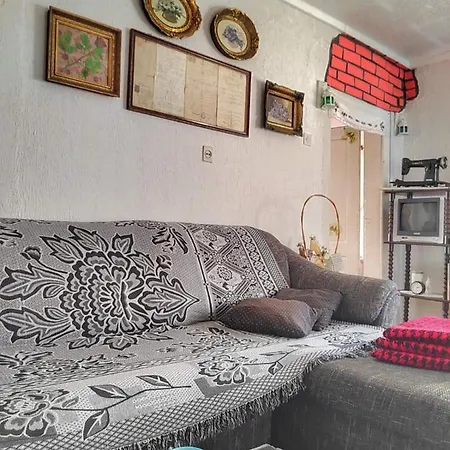 Etno Kuca Parce Neba * Uzice