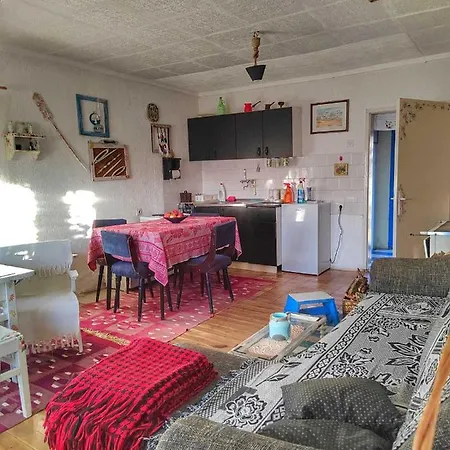 Holiday home Etno Kuca Parce Neba Uzice