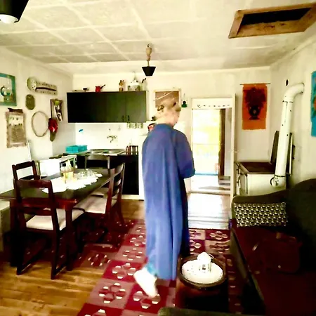 Etno Kuca Parce Neba * Užice